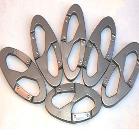 8 Shaped Snap Keychain Hook Clip